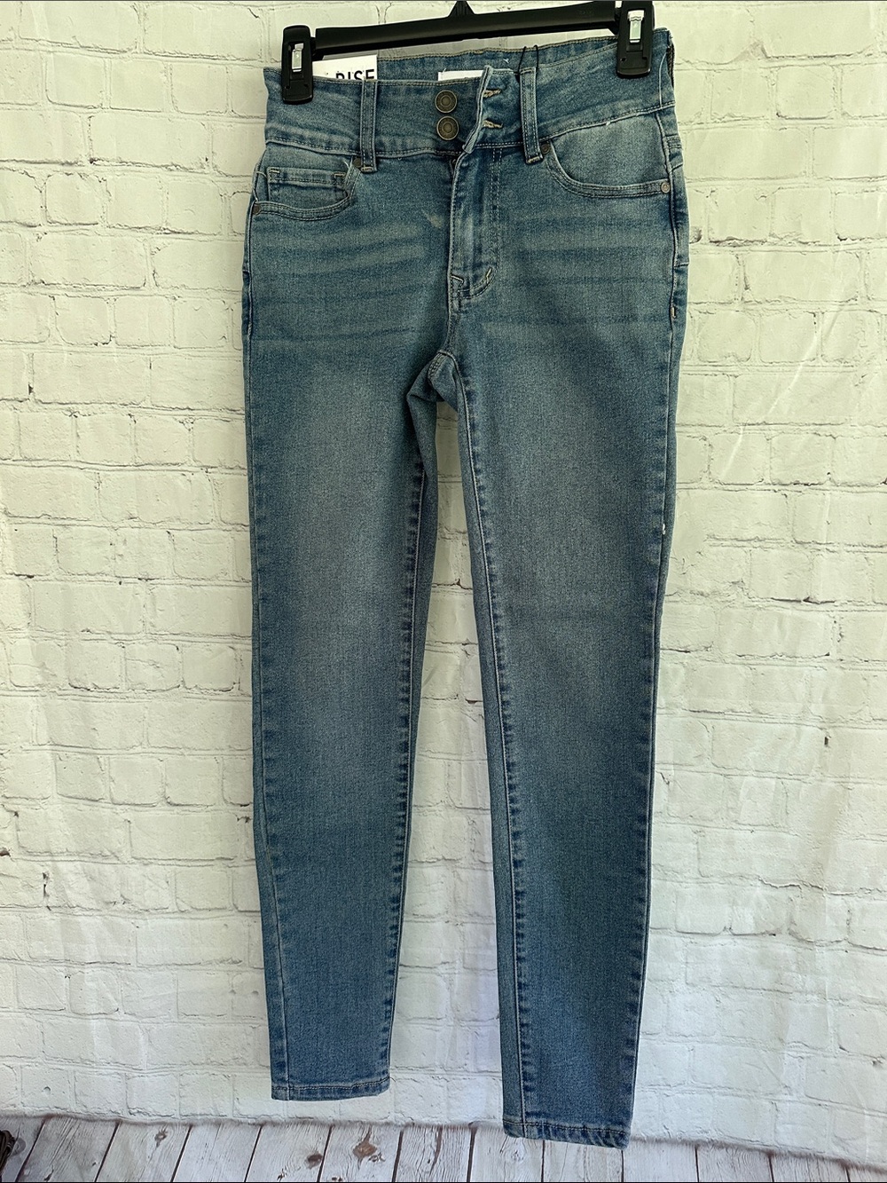 Women’s Skinny Jeans - Light Blue Denim